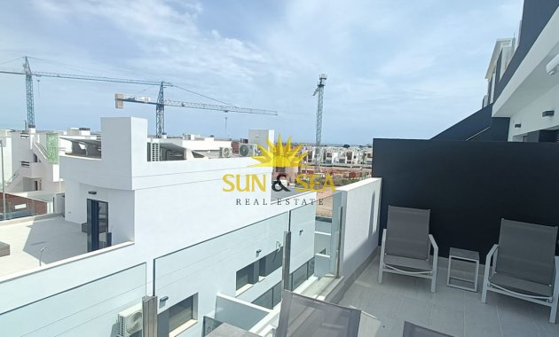 Long Term Rental - Penthouse - Torrevieja - Los altos
