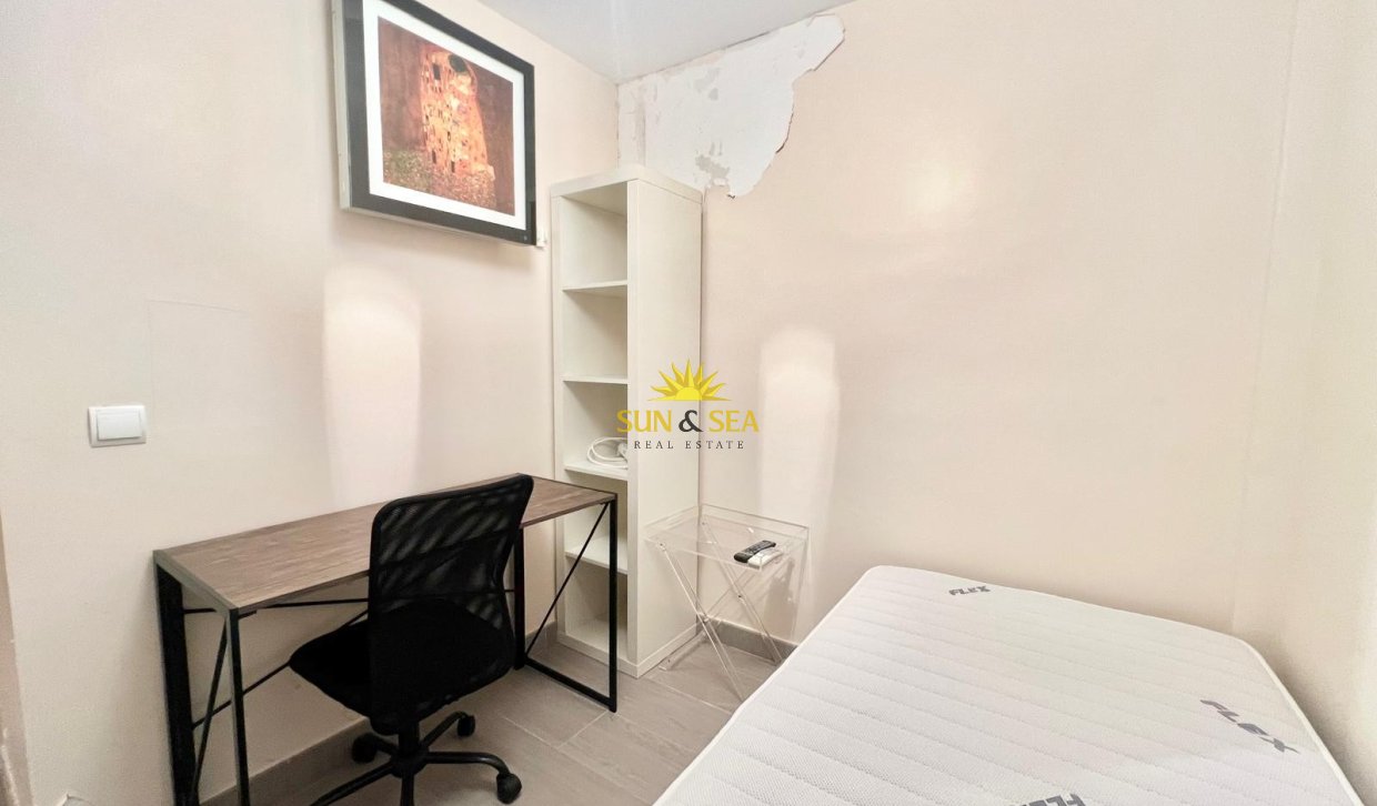 Long Term Rental - Apartment - Torrevieja - Playa del Cura