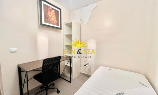 Long Term Rental - Apartment - Torrevieja - Playa del Cura