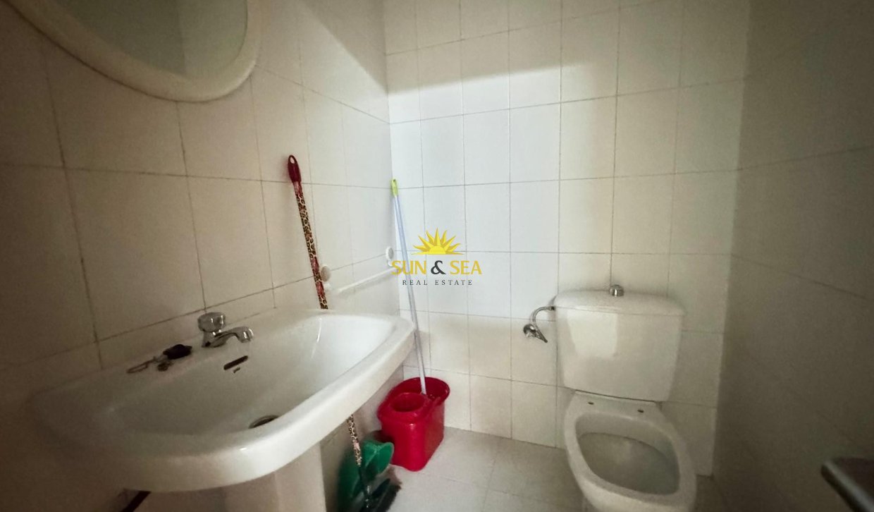 Location à long terme - Commercial - Torrevieja - Playa del Cura