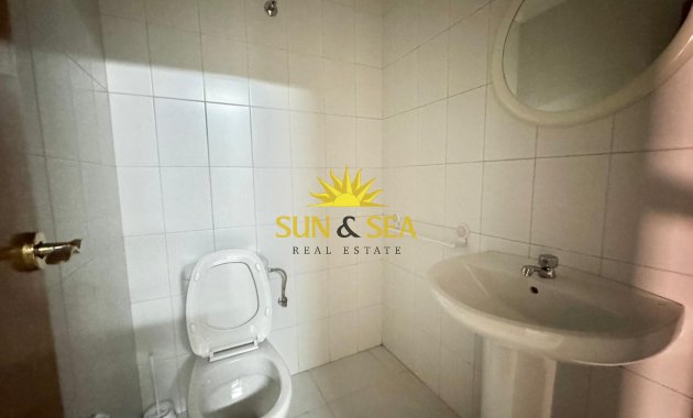 Location à long terme - Commercial - Torrevieja - Playa del Cura