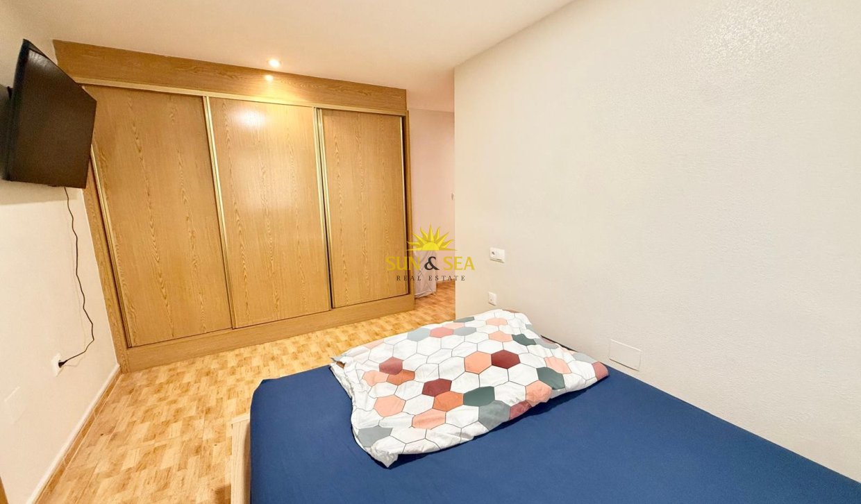 Location à long terme - Appartement - Torrevieja - Puerto de Torrevieja