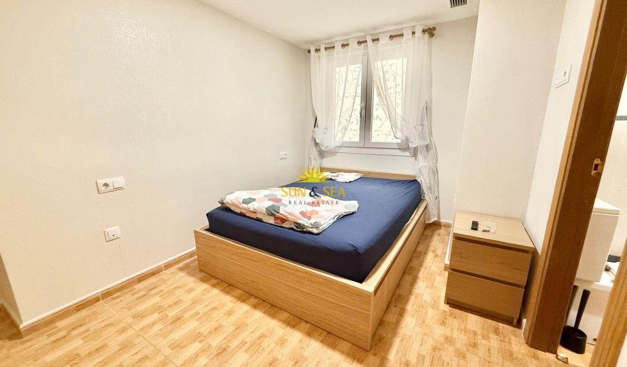Location à long terme - Appartement - Torrevieja - Puerto de Torrevieja