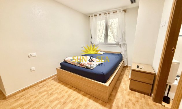 Location à long terme - Appartement - Torrevieja - Puerto de Torrevieja