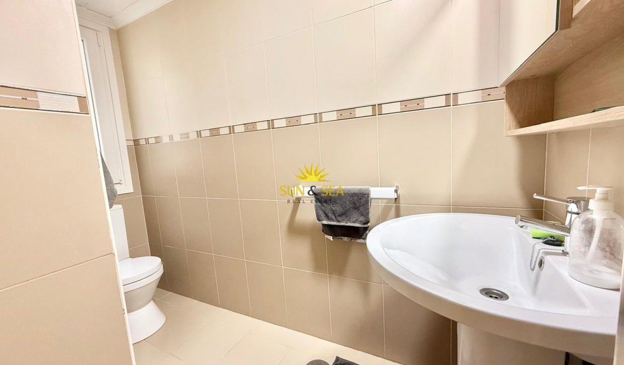 Location à long terme - Appartement - Torrevieja - Puerto de Torrevieja