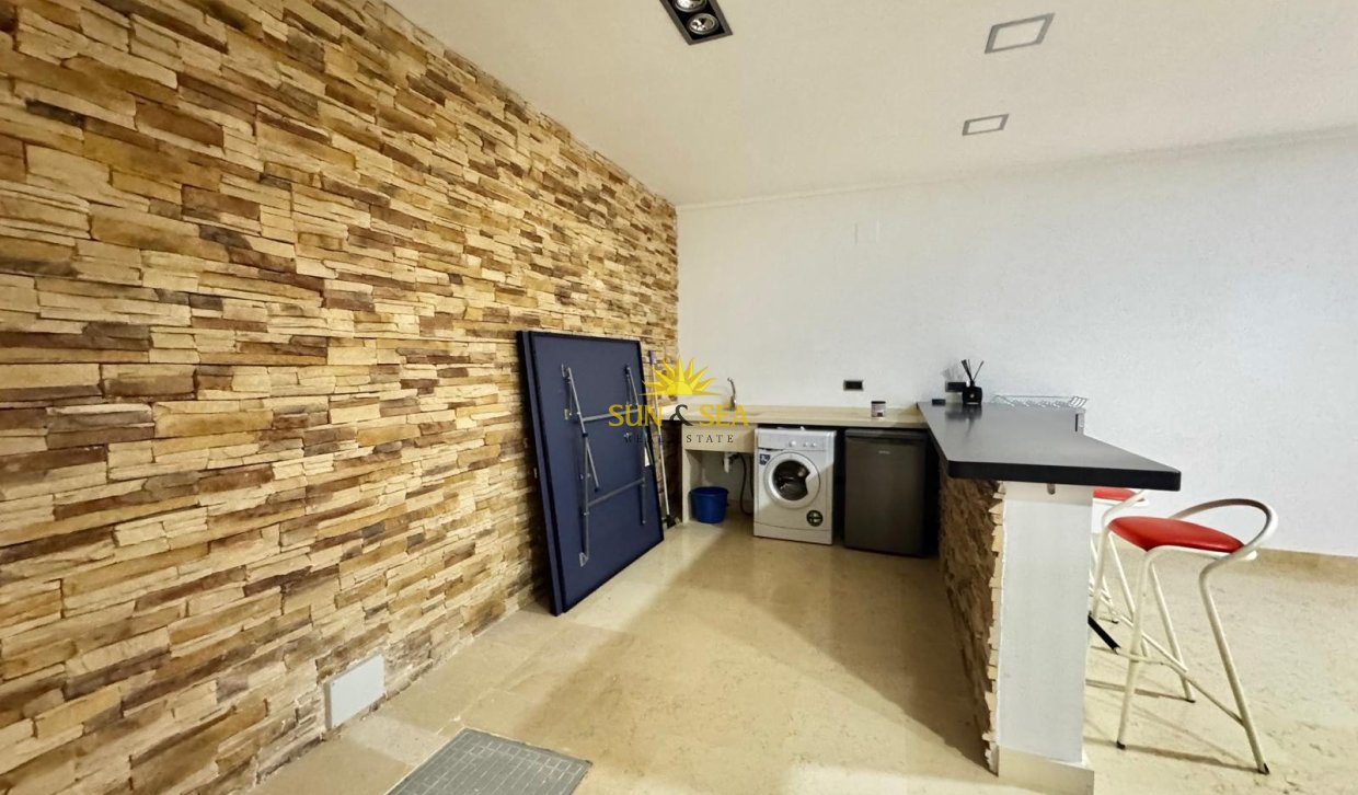 Resale - Villa / Semi detached - Orihuela Costa - Cabo Roig