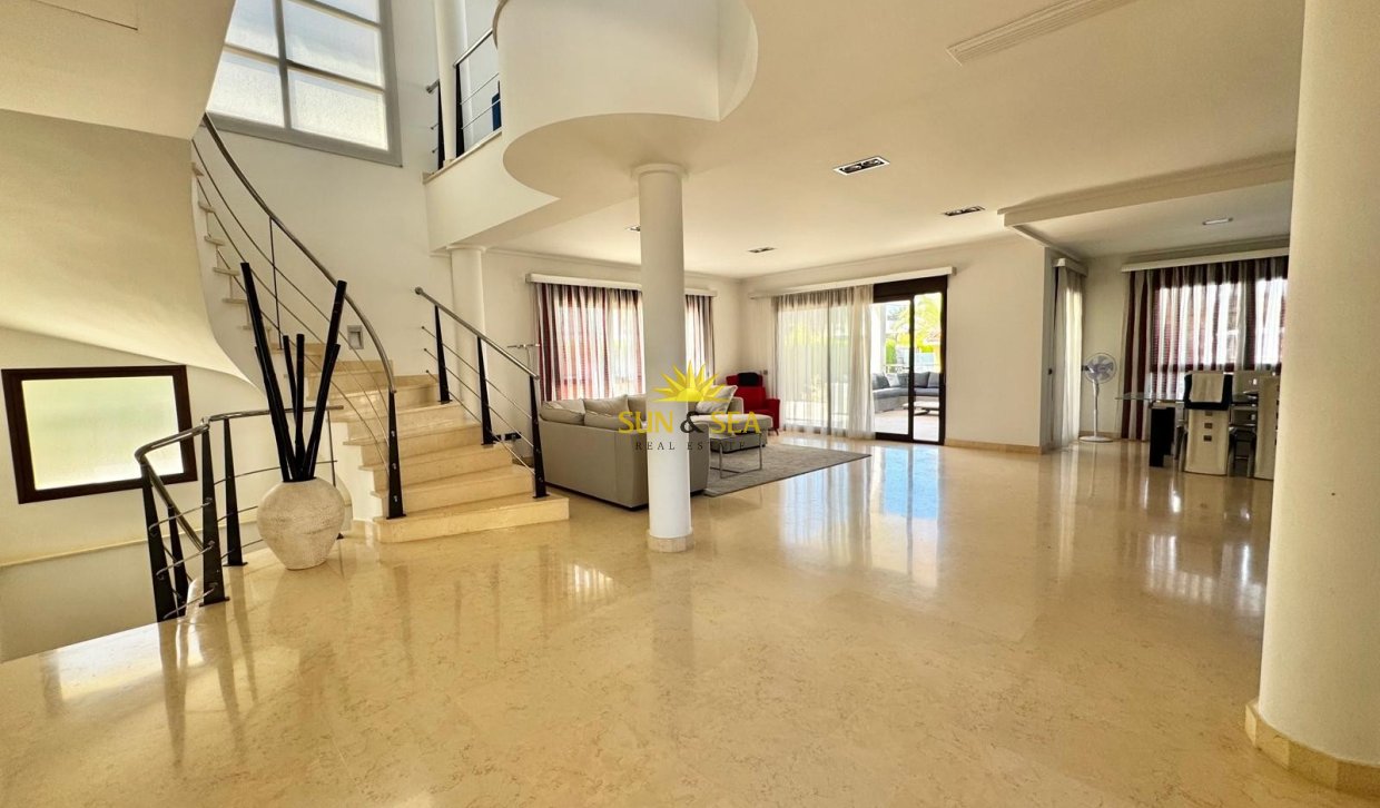 Resale - Villa / Semi detached - Orihuela Costa - Cabo Roig