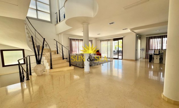 Resale - Villa / Semi detached - Orihuela Costa - Cabo Roig