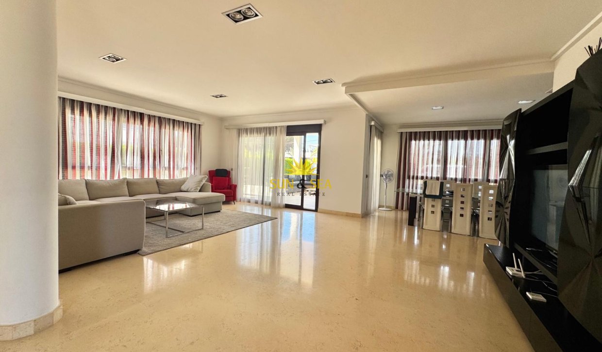 Resale - Villa / Semi detached - Orihuela Costa - Cabo Roig