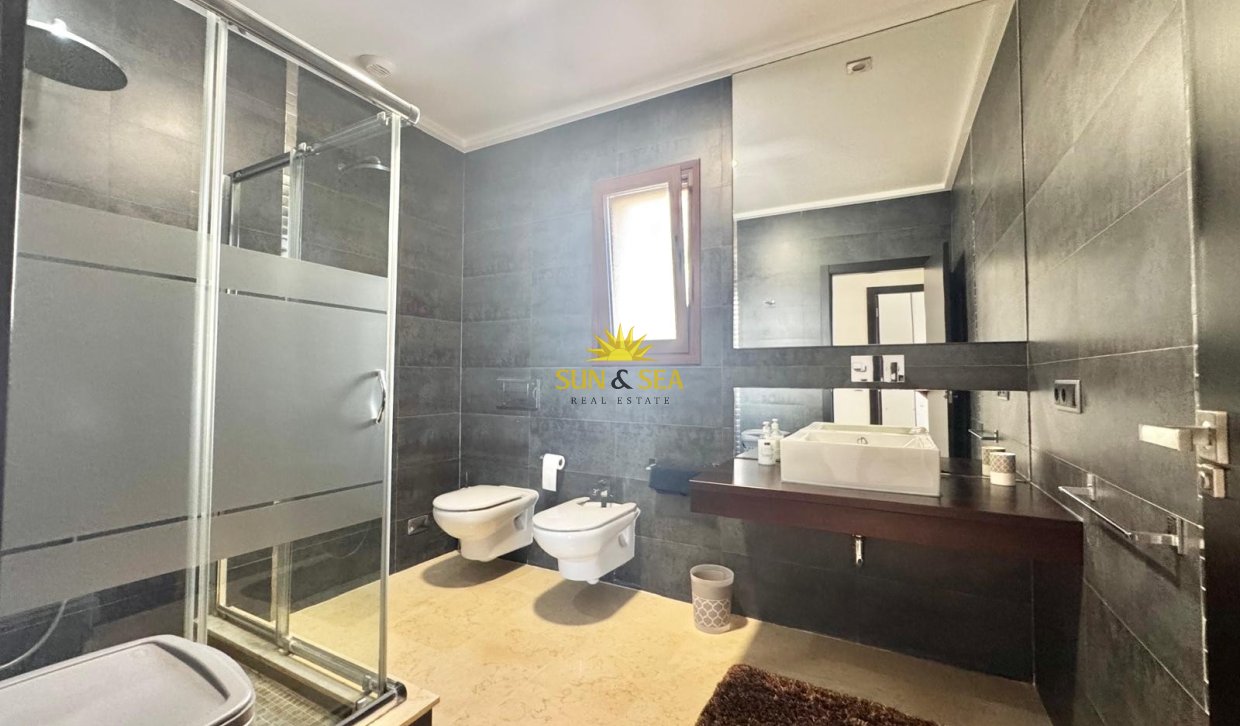Resale - Villa / Semi detached - Orihuela Costa - Cabo Roig