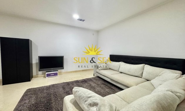 Resale - Villa / Semi detached - Orihuela Costa - Cabo Roig