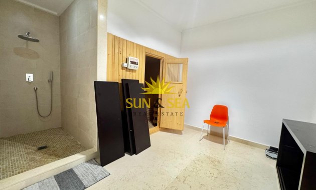 Resale - Villa / Semi detached - Orihuela Costa - Cabo Roig
