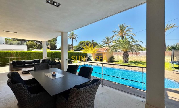 Resale - Villa / Semi detached - Orihuela Costa - Cabo Roig