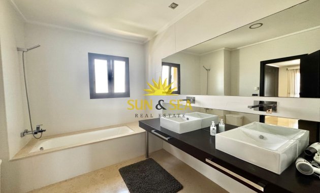 Resale - Villa / Semi detached - Orihuela Costa - Cabo Roig