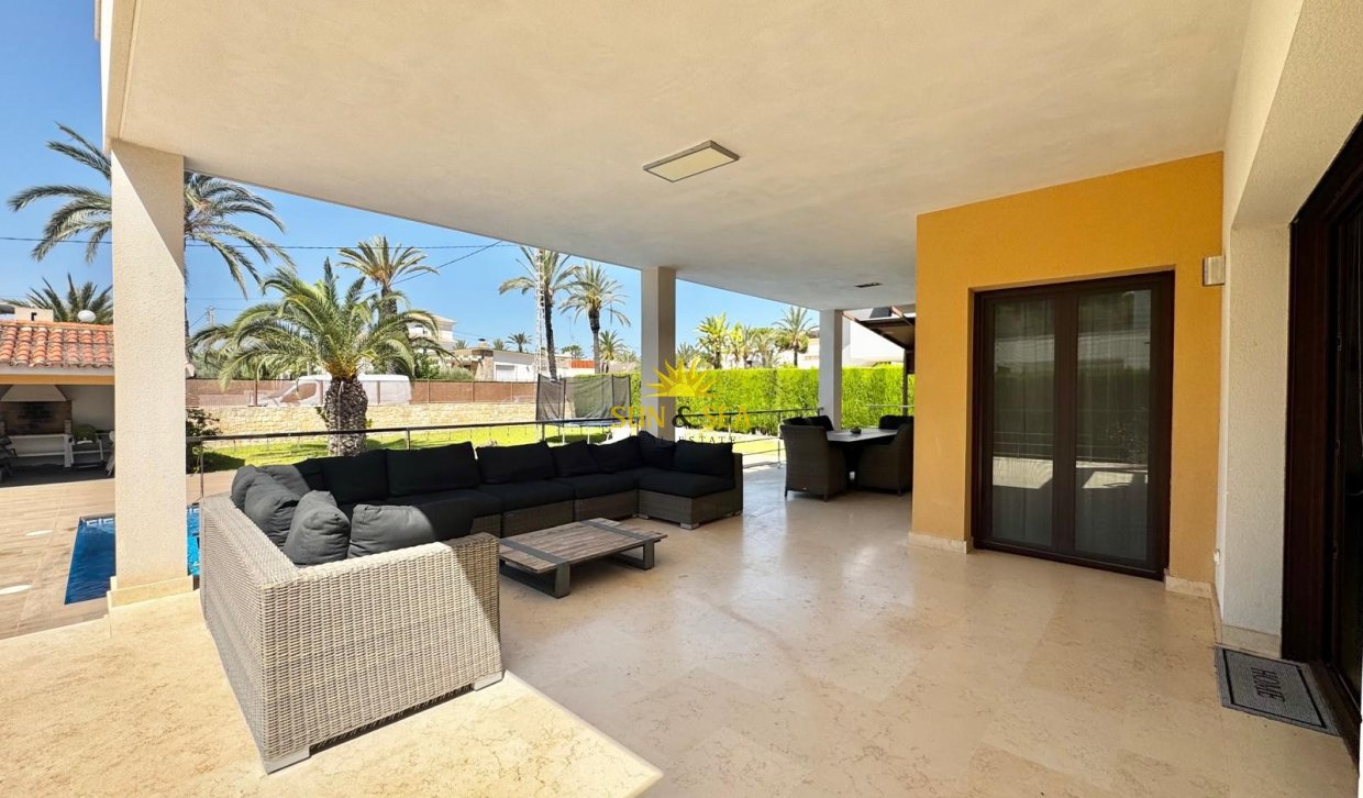 Resale - Villa / Semi detached - Orihuela Costa - Cabo Roig