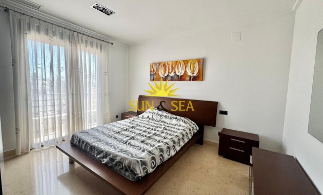 Resale - Villa / Semi detached - Orihuela Costa - Cabo Roig