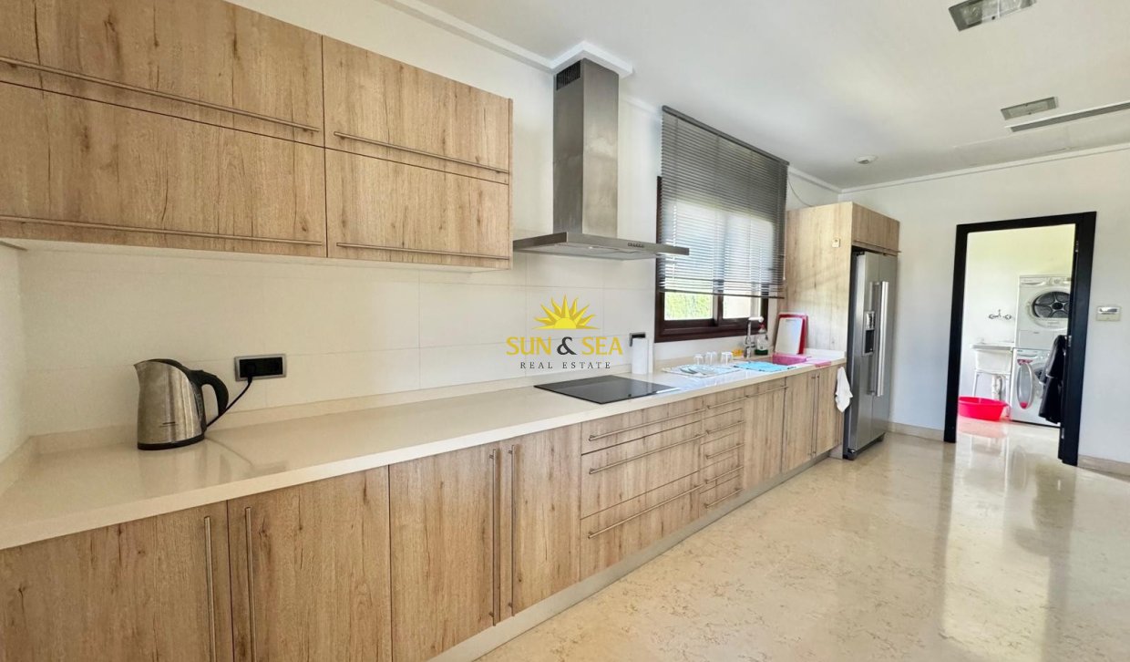 Resale - Villa / Semi detached - Orihuela Costa - Cabo Roig