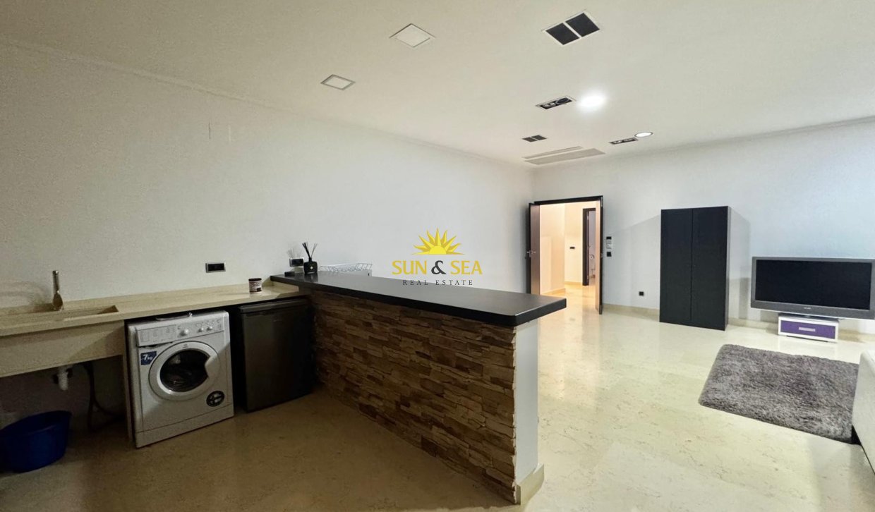 Resale - Villa / Semi detached - Orihuela Costa - Cabo Roig