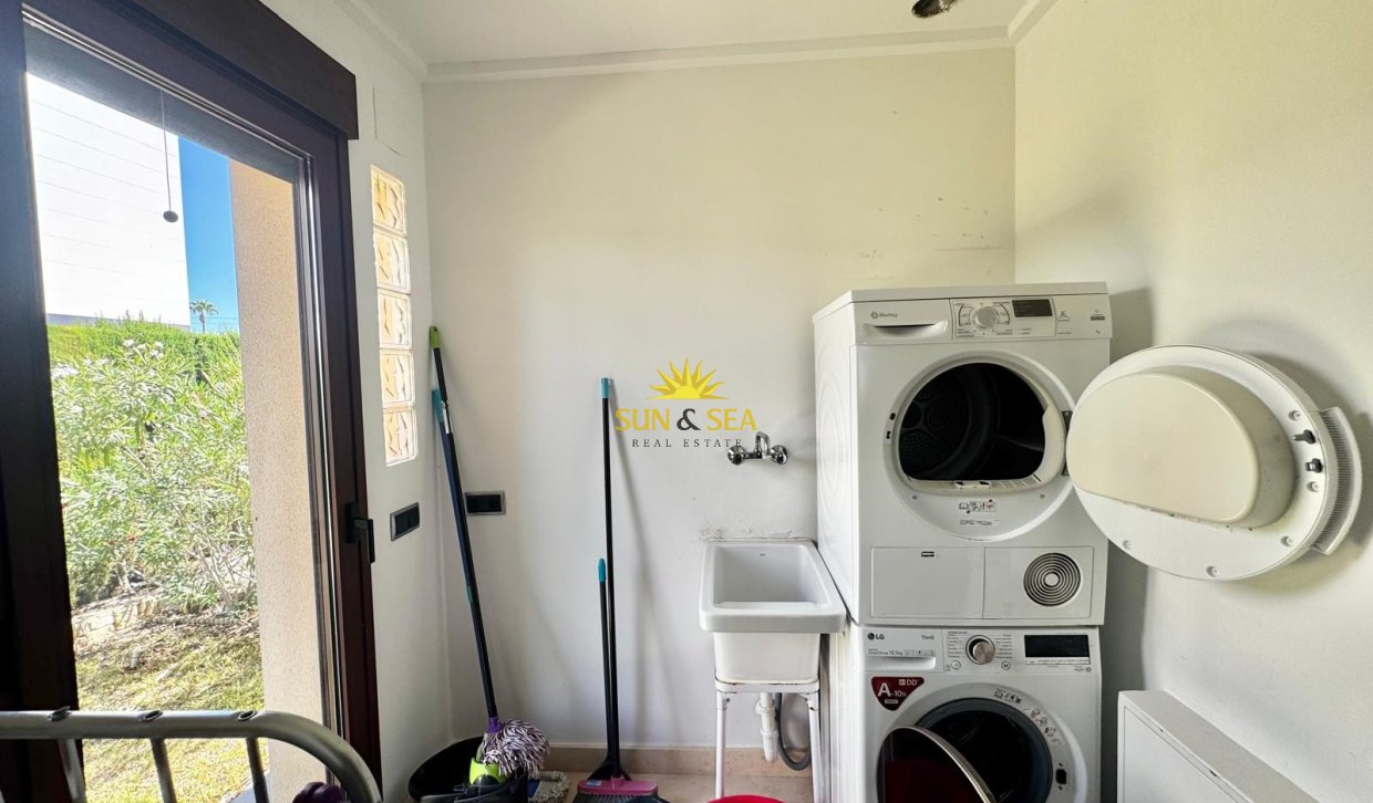 Resale - Villa / Semi detached - Orihuela Costa - Cabo Roig