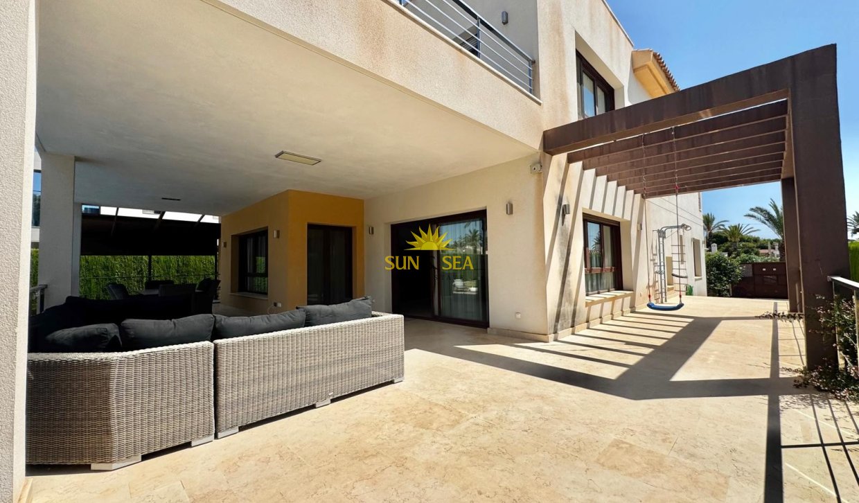 Resale - Villa / Semi detached - Orihuela Costa - Cabo Roig