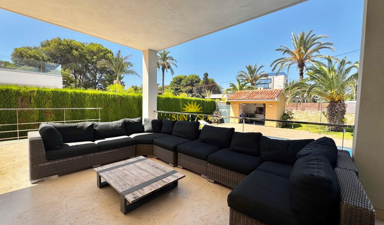 Resale - Villa / Semi detached - Orihuela Costa - Cabo Roig