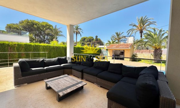 Resale - Villa / Semi detached - Orihuela Costa - Cabo Roig