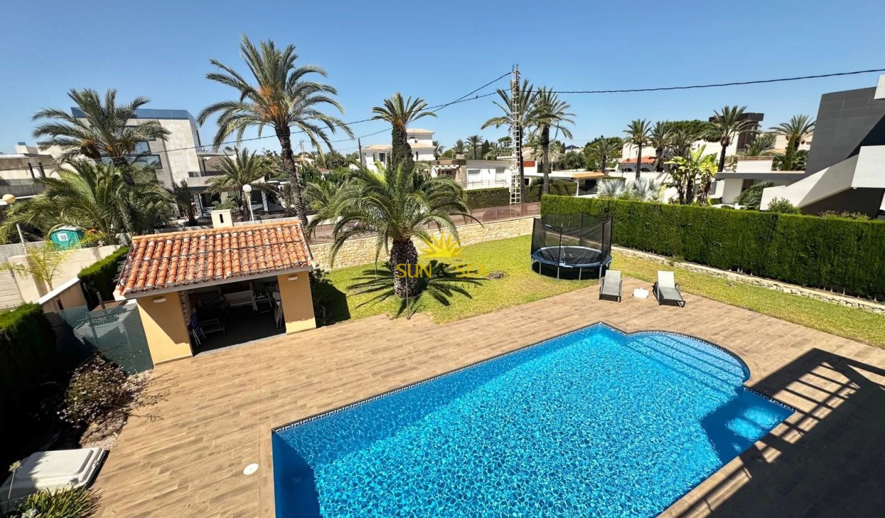 Resale - Villa / Semi detached - Orihuela Costa - Cabo Roig