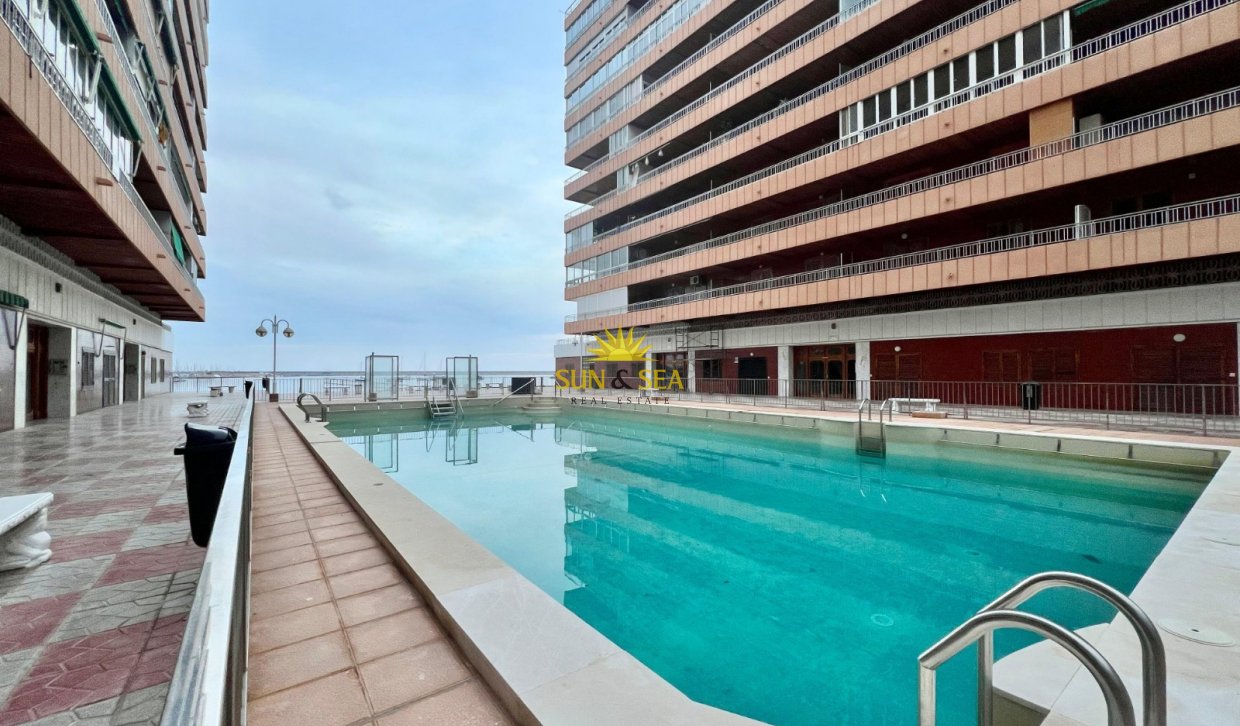 Reventa - Apartamento - Torrevieja - Paseo maritimo