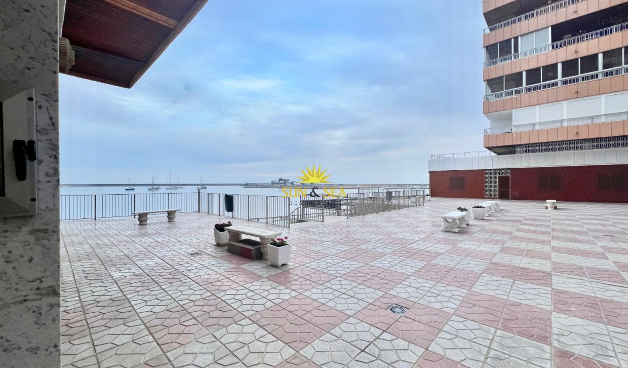 Reventa - Apartamento - Torrevieja - Paseo maritimo