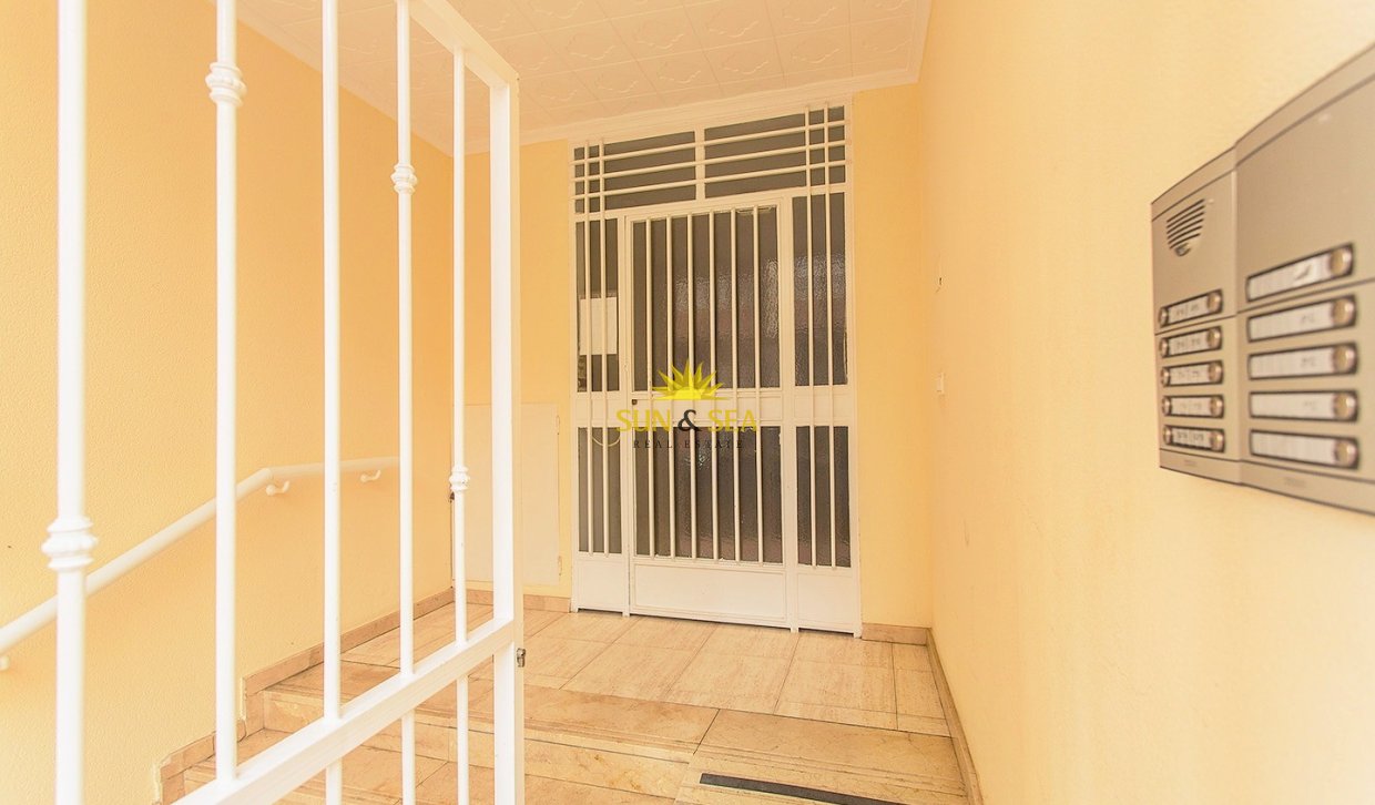 Reventa - Flat - Torrevieja - Playa del cura
