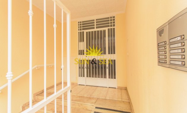 Reventa - Flat - Torrevieja - Playa del cura