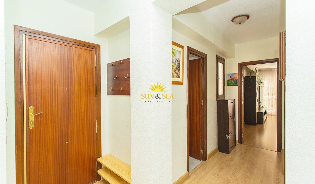 Reventa - Flat - Torrevieja - Playa del cura