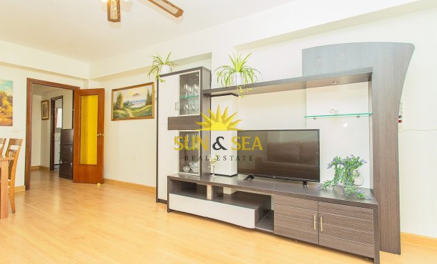 Reventa - Flat - Torrevieja - Playa del cura