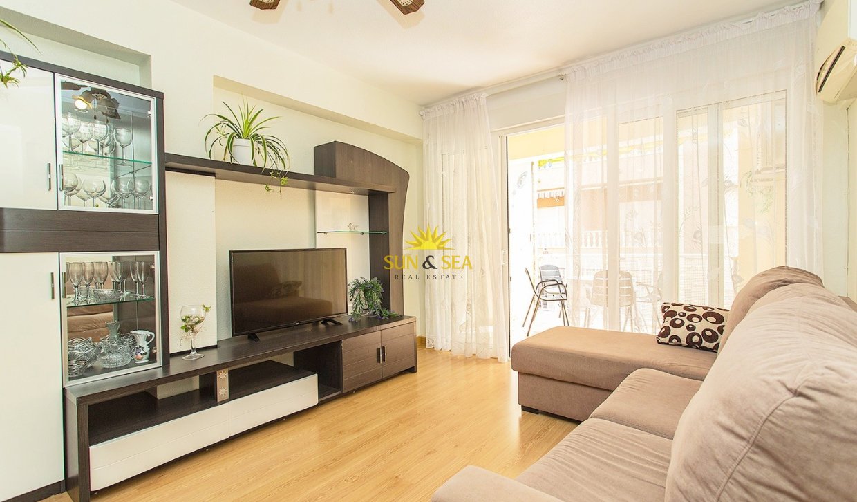 Reventa - Flat - Torrevieja - Playa del cura