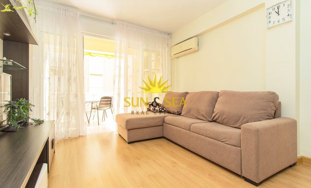 Reventa - Flat - Torrevieja - Playa del cura