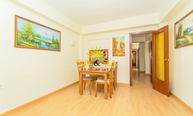 Reventa - Flat - Torrevieja - Playa del cura