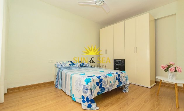 Reventa - Flat - Torrevieja - Playa del cura