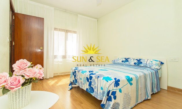 Reventa - Flat - Torrevieja - Playa del cura