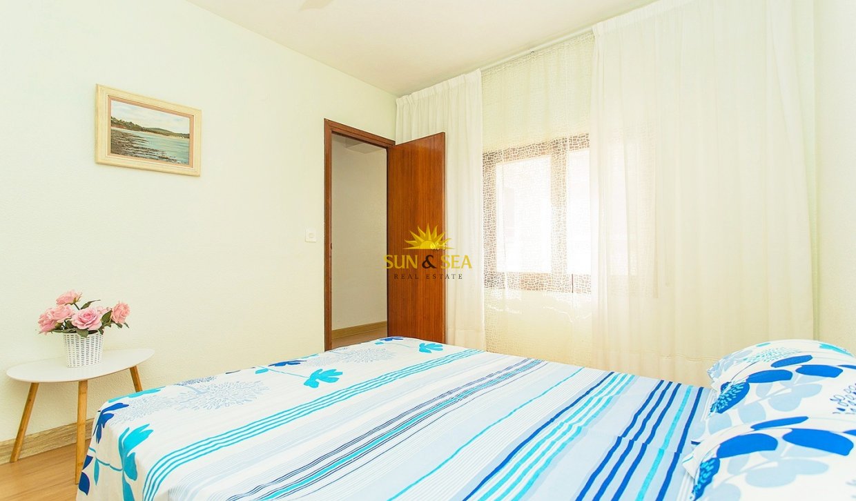 Reventa - Flat - Torrevieja - Playa del cura