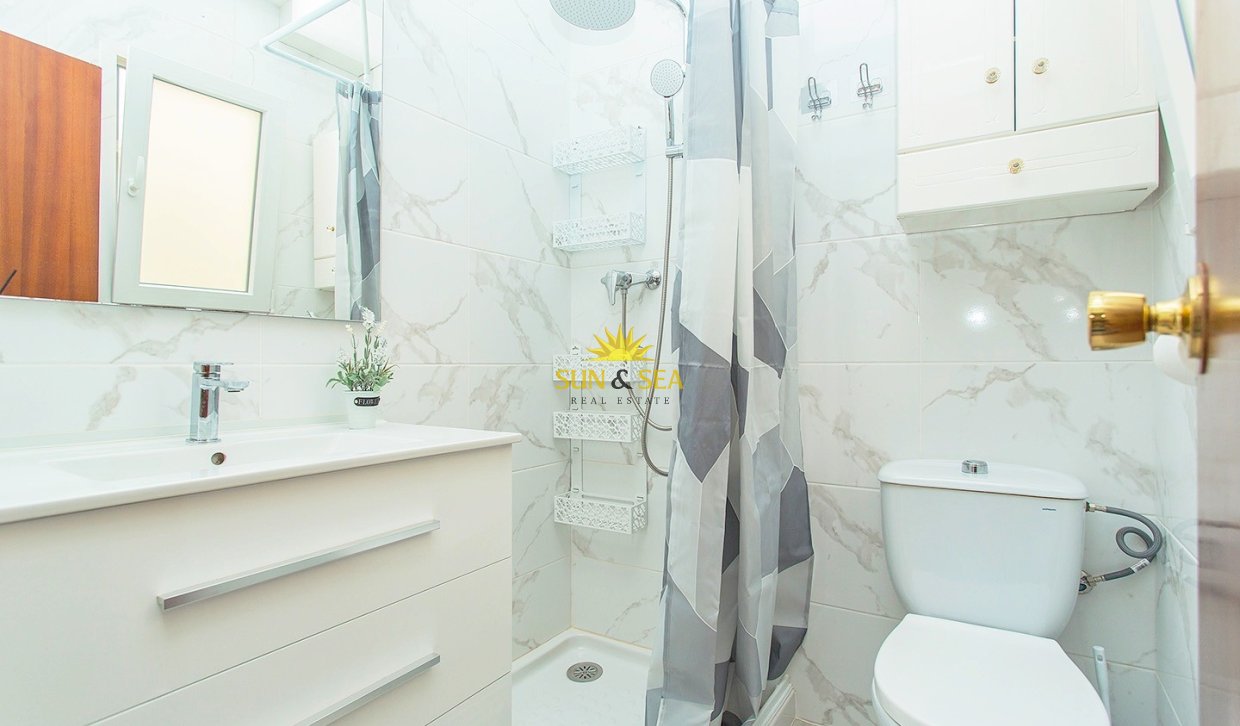 Reventa - Flat - Torrevieja - Playa del cura