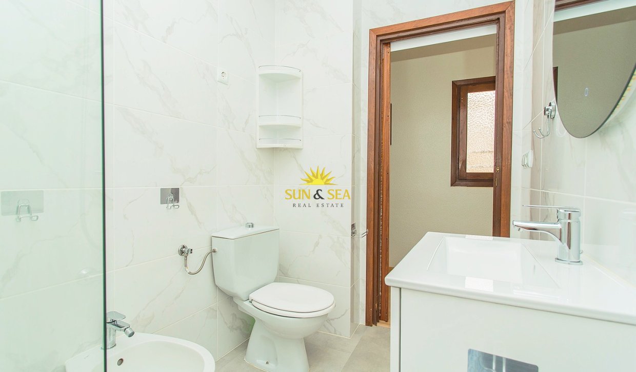Reventa - Flat - Torrevieja - Playa del cura