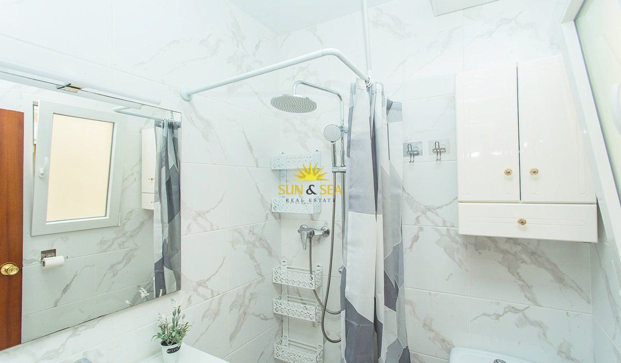 Reventa - Flat - Torrevieja - Playa del cura