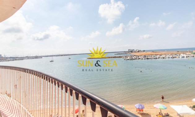 Resale - Apartment - Torrevieja - Acequion