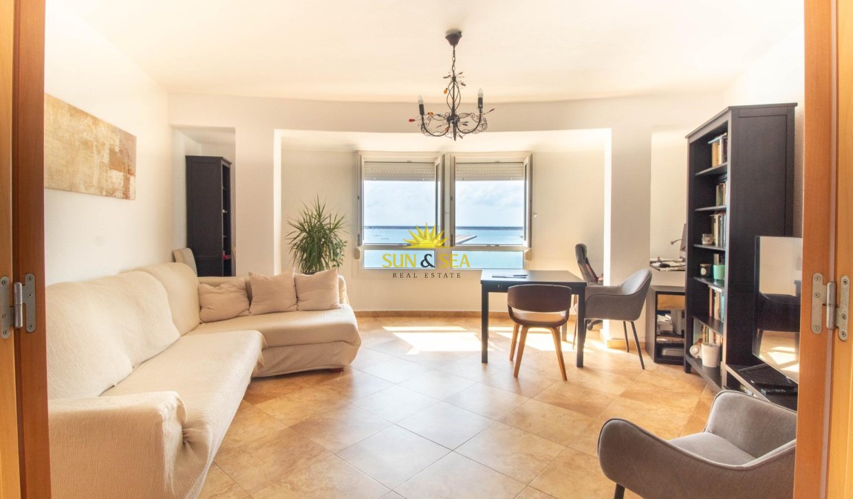 Resale - Apartment - Torrevieja - Acequion