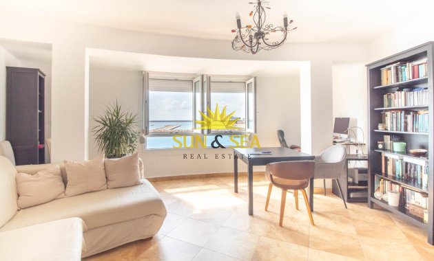 Resale - Apartment - Torrevieja - Acequion
