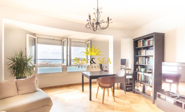 Resale - Apartment - Torrevieja - Acequion