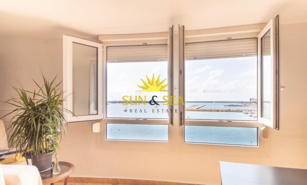 Resale - Apartment - Torrevieja - Acequion