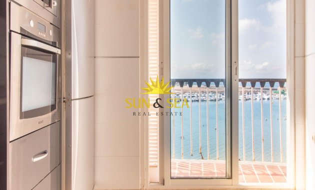 Resale - Apartment - Torrevieja - Acequion