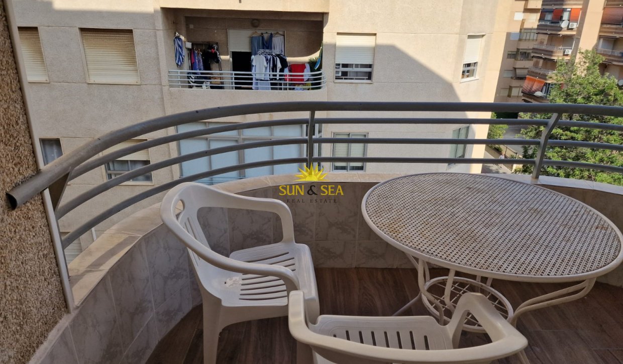 Location à long terme - Appartement - Santa Pola - Puerto