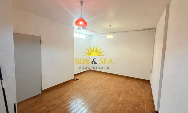 Revente - Ground Floor - El Algar - Al Algar